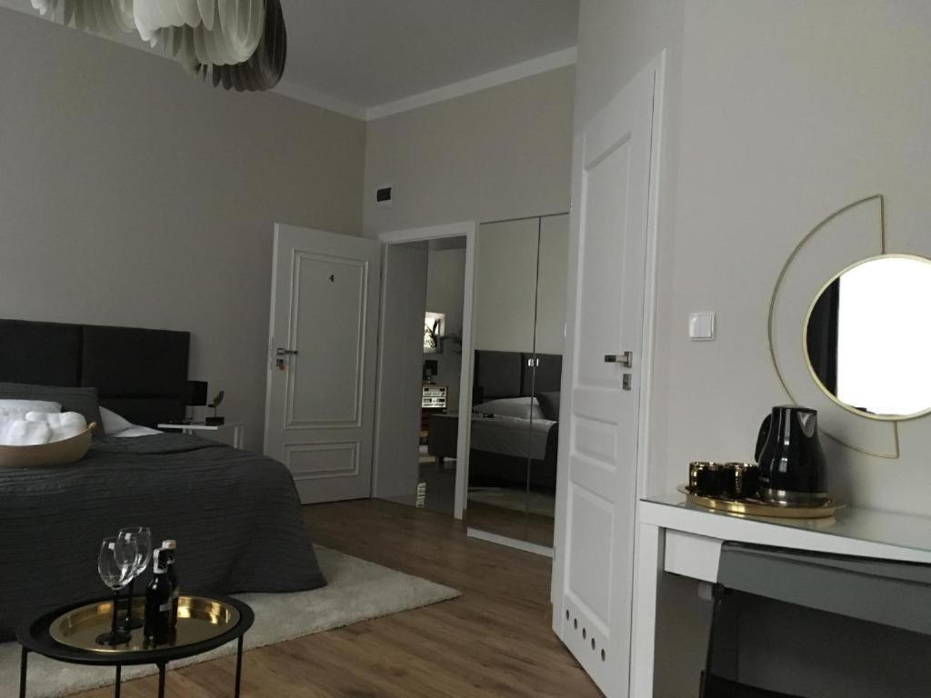 Marzec Apartamenty Gniezno Extérieur photo